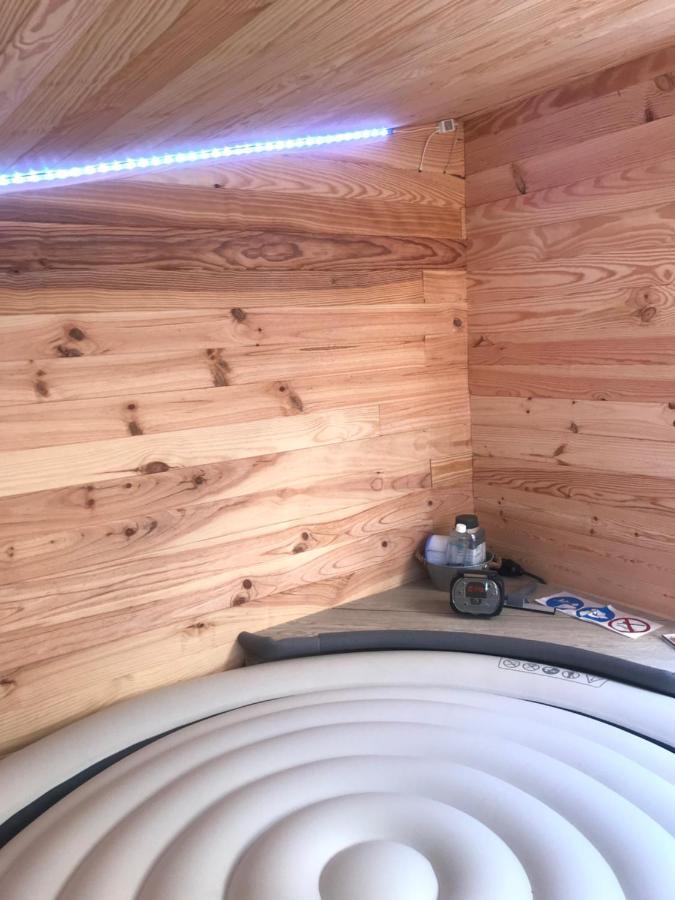Gite Du Serre De Boudre Climatise, Spa Permanent Buisson Luaran gambar