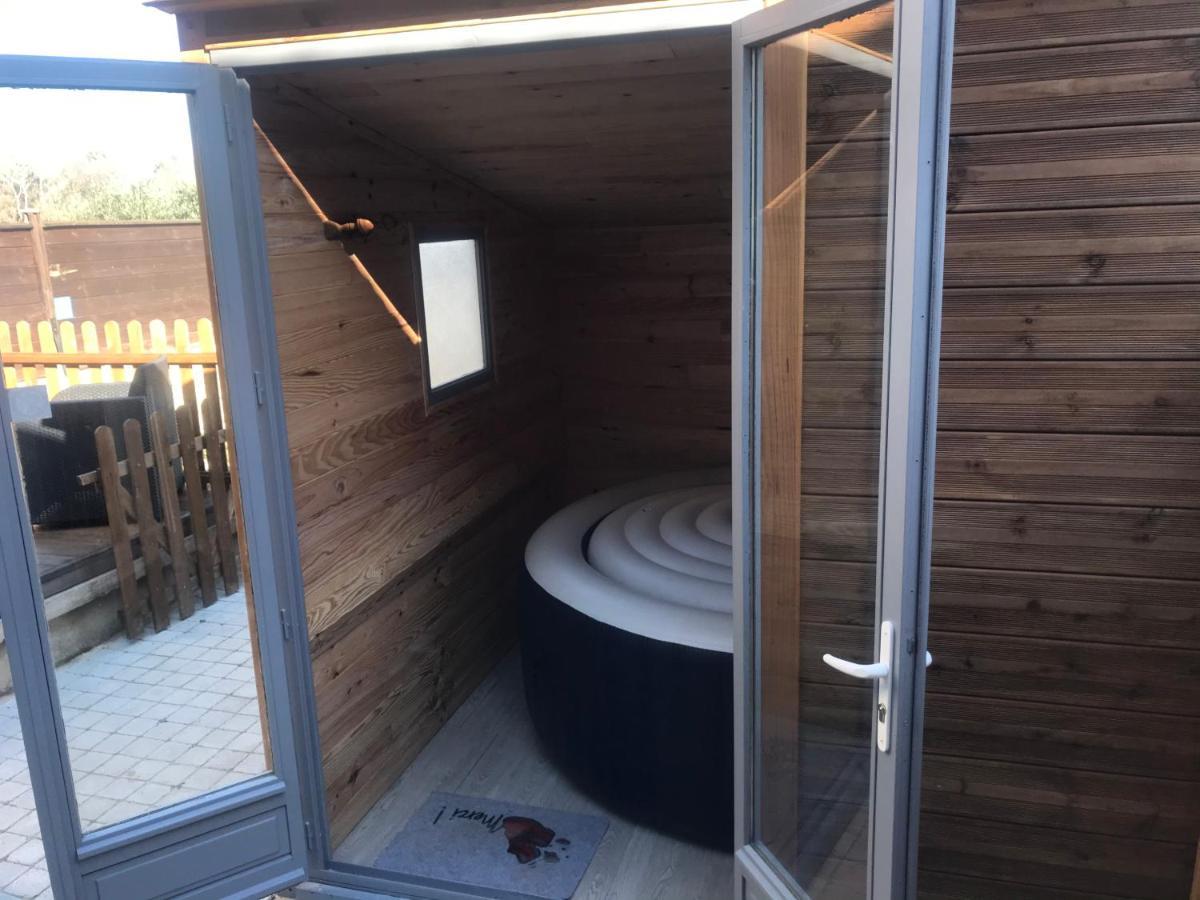 Gite Du Serre De Boudre Climatise, Spa Permanent Buisson Luaran gambar